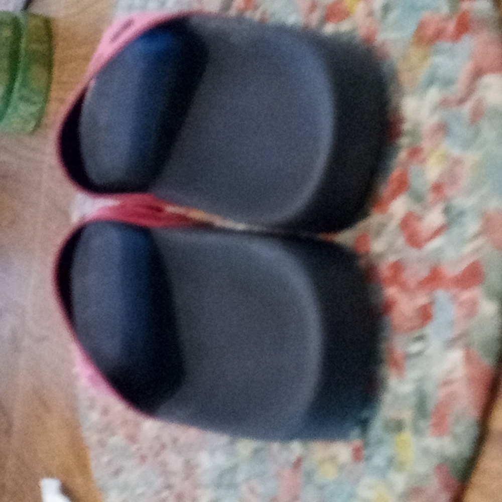 Pink VS flops - Picture 3 of 4